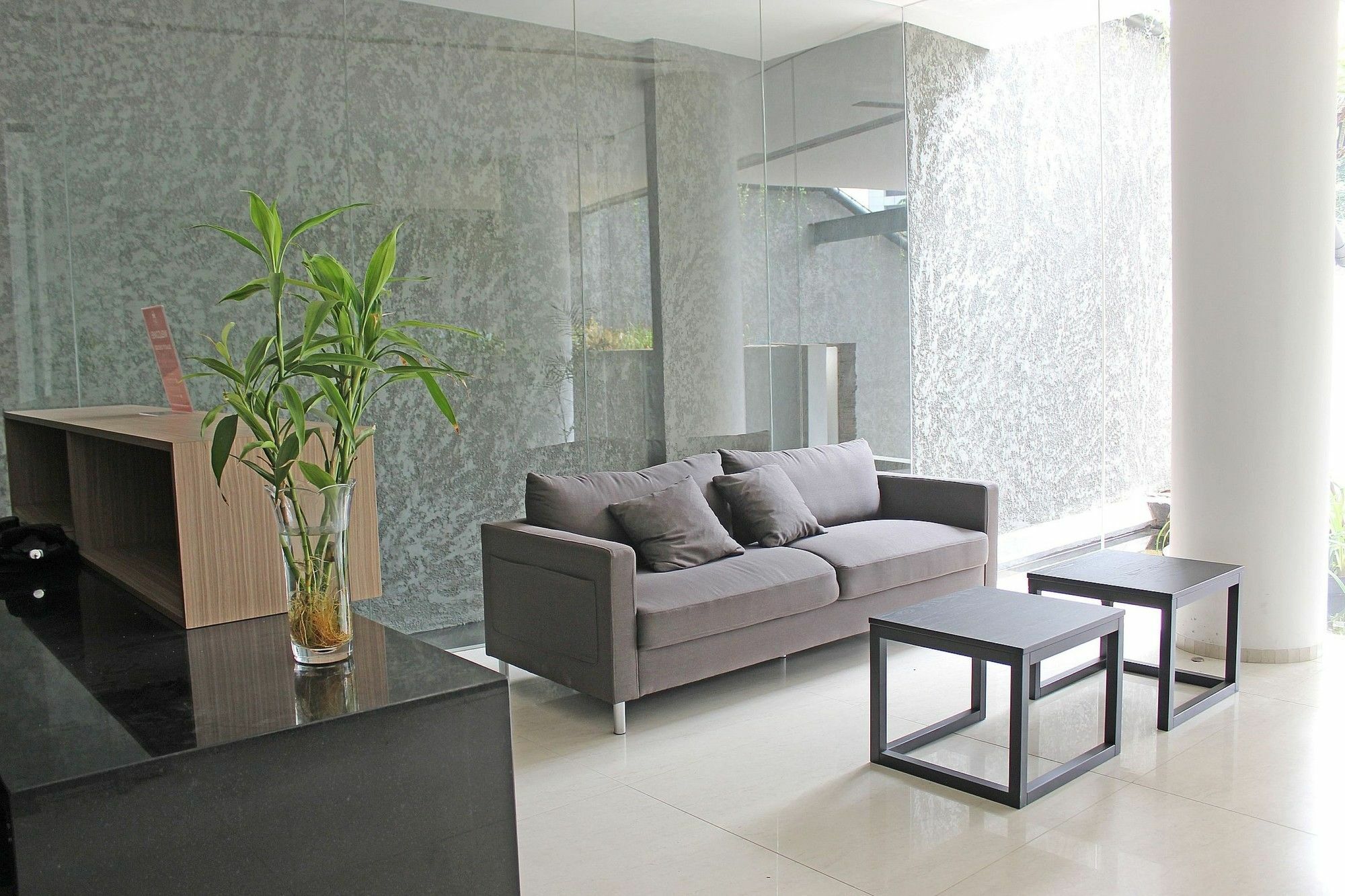Zen Premium Sampoerna Strategic Square Hotel Jakarta Exterior photo